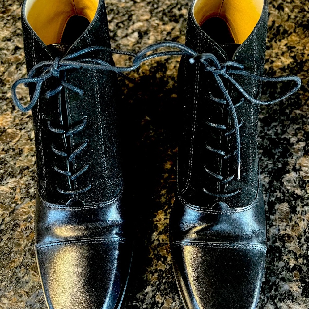 Black leather and Suede Ankle Booties